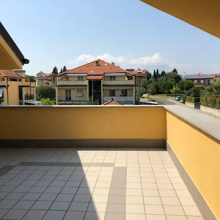 Vacanze Attico Santi Liguria * Sarzana